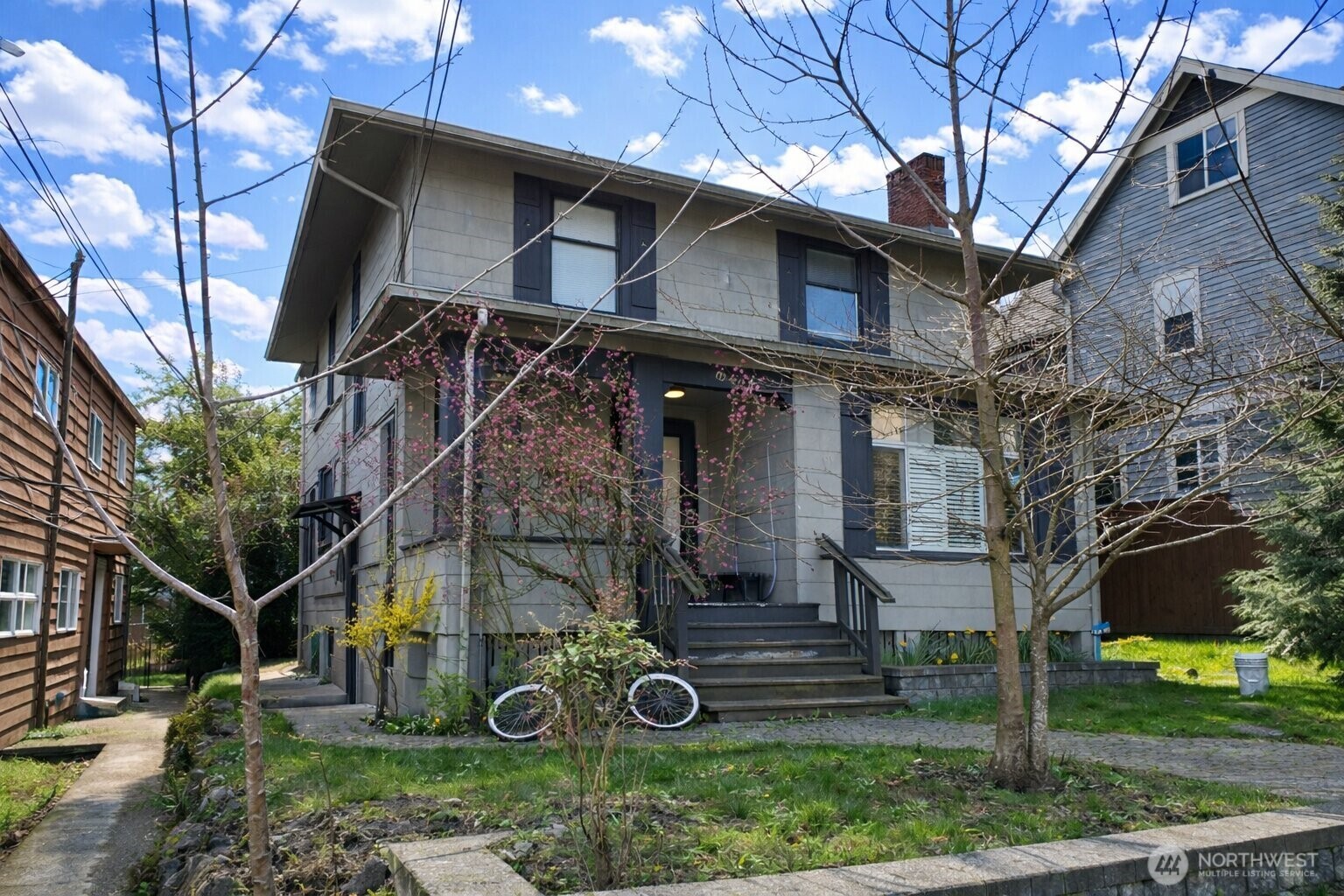 807 N 49th Street Seattle WA 98103