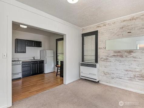 807 N 49th Street Seattle WA 98103