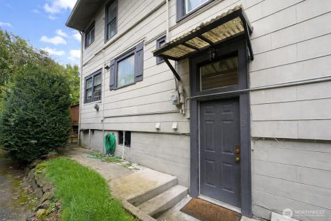 807 N 49th Street Seattle WA 98103
