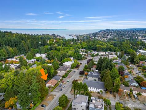 4201 34th Seattle WA 98199
