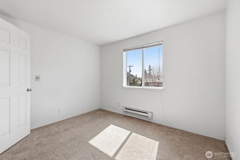 8320 Lake City Way NE Seattle WA 98115