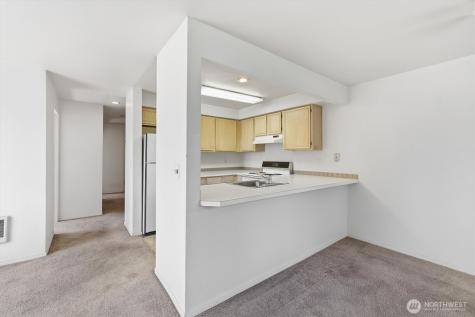 8320 Lake City Way NE Seattle WA 98115