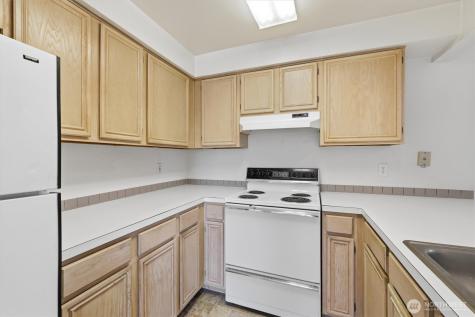 8320 Lake City Way NE Seattle WA 98115