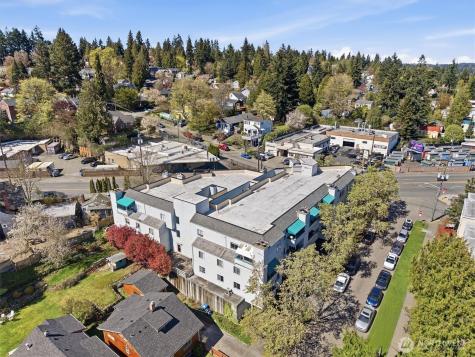 8320 Lake City Way NE Seattle WA 98115