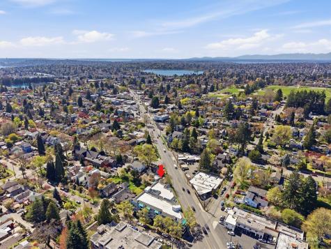 8320 Lake City Way NE Seattle WA 98115