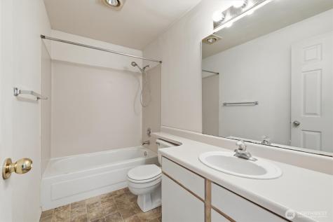 8320 Lake City Way NE Seattle WA 98115