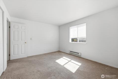 8320 Lake City Way NE Seattle WA 98115