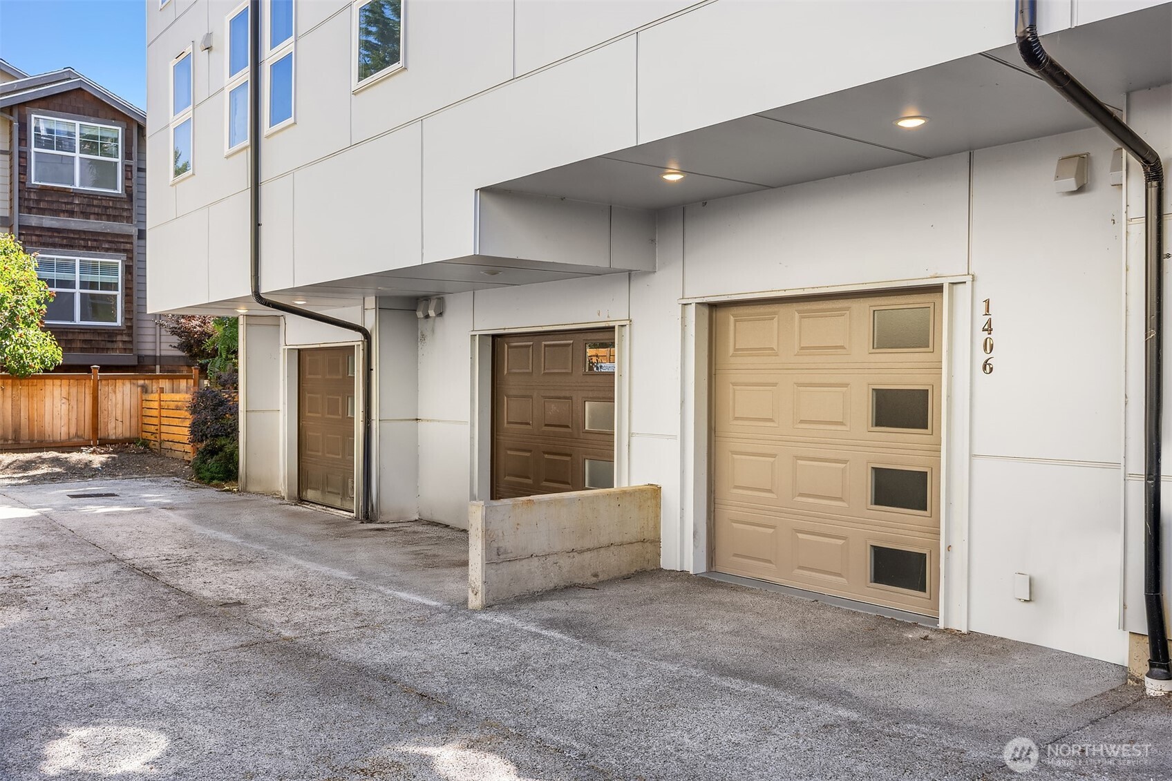 1402 N 95th Street Seattle WA 98013