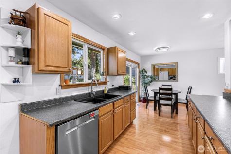 2128 St Clair Street Bellingham WA 98229