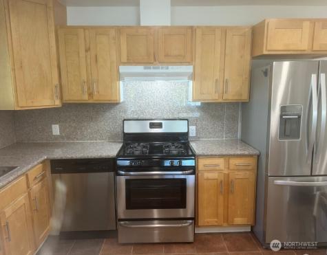 4207 S Bateman Street Seattle WA 98118