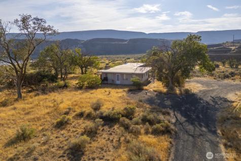 605 NW 23rd Road Soap Lake WA 98851