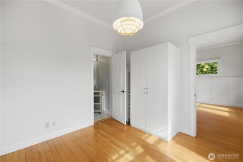 145 Park Avenue N Renton WA 98057