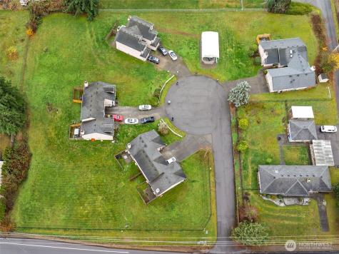 9605 52nd Avenue Court E Puyallup WA 98373