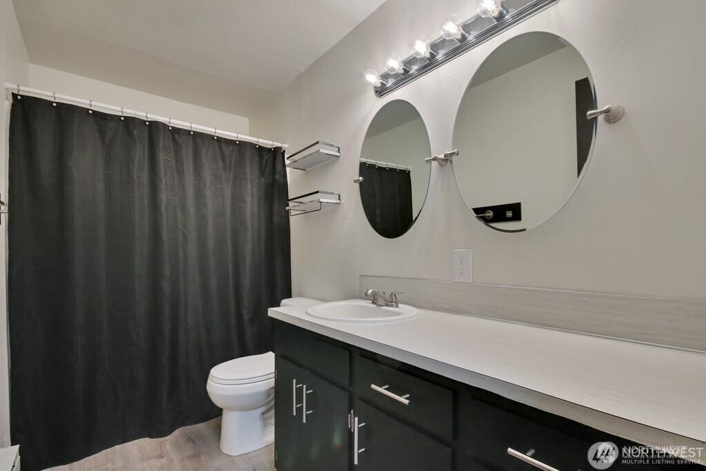 3201 - 3203 Laurel Lane Centralia WA 98531
