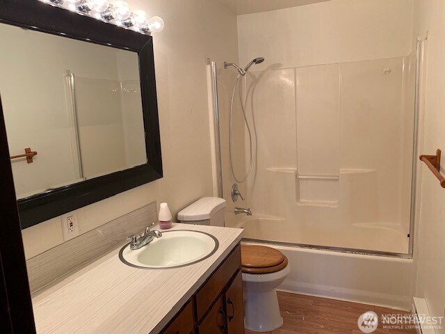 3201 - 3203 Laurel Lane Centralia WA 98531