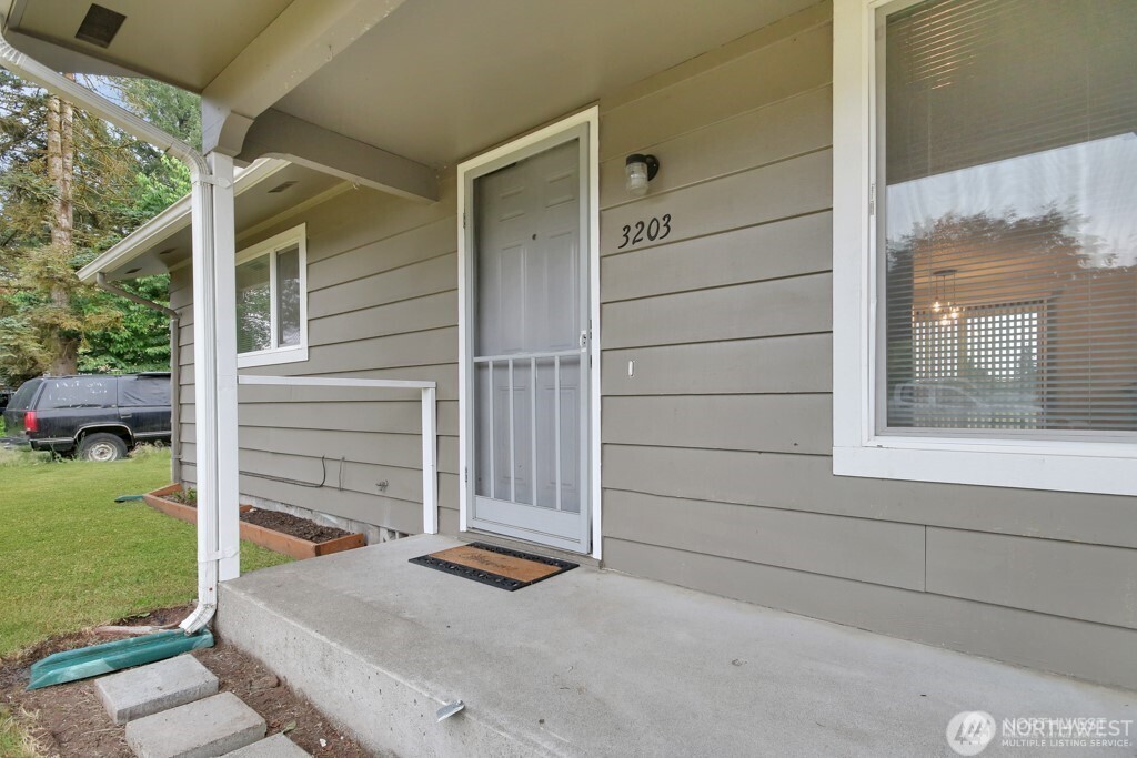 3201 - 3203 Laurel Lane Centralia WA 98531