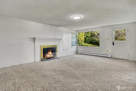 10742 Lakeside Avenue NE Seattle WA 98125