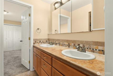 28426 S 16th Avenue Federal Way WA 98003