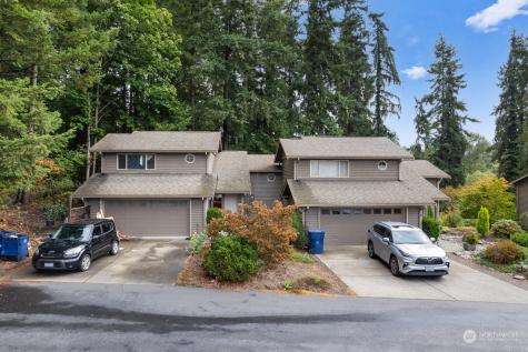 1811 Larch Way Lynnwood WA 98036