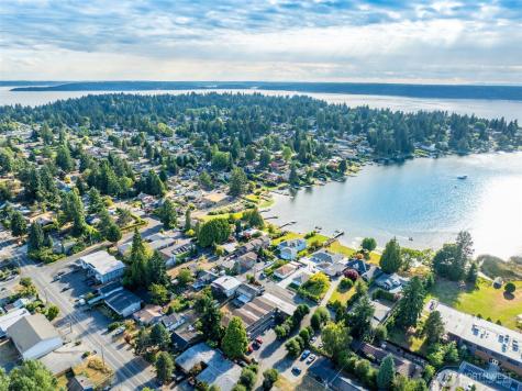 1017 SW 154th Street Burien WA 98166