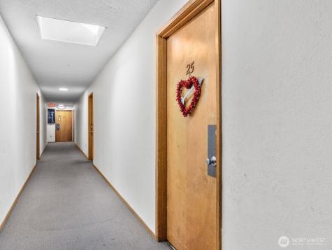 6325 Evergreen Way Everett WA 98203