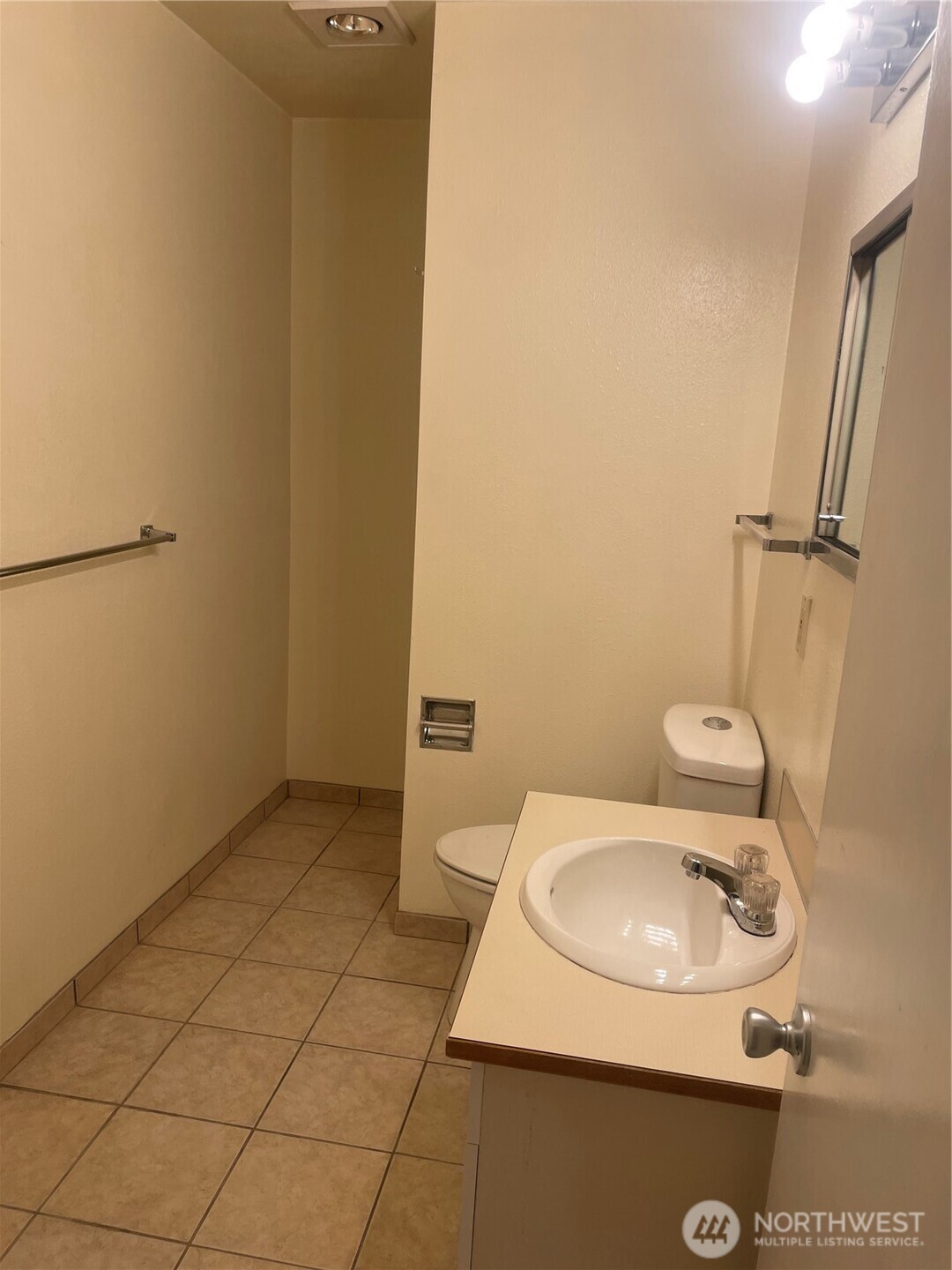 6325 Evergreen Way Everett WA 98203