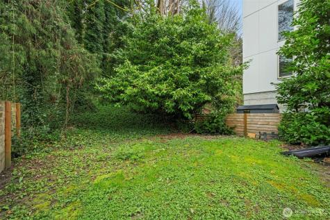 1768 Alki Avenue SW Seattle WA 98116