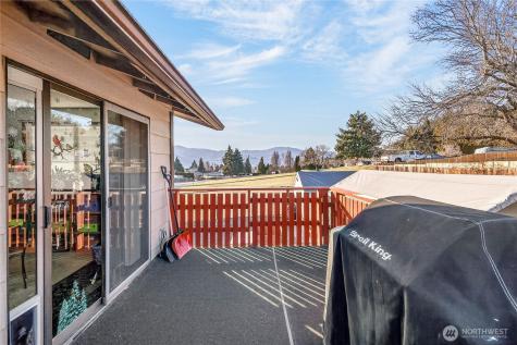 2149 NE 1st Street East Wenatchee WA 98802