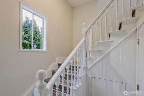 621 Houser Way S Renton WA 98057