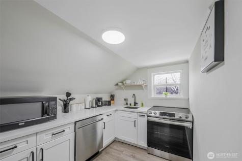 621 Houser Way S Renton WA 98057