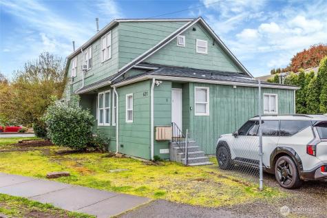 621 Houser Way S Renton WA 98057