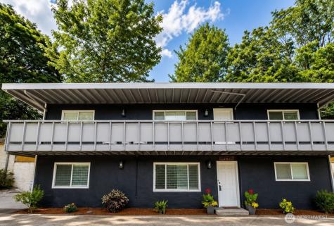 10417 Aqua Way S Seattle WA 98168