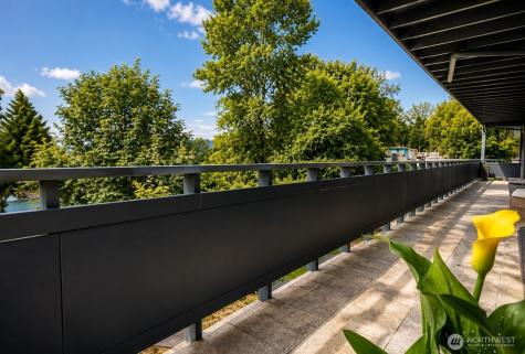 10417 Aqua Way S Seattle WA 98168