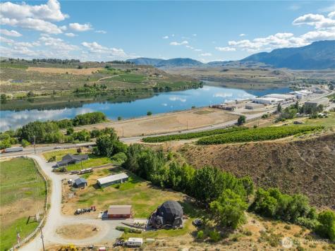 25505 Highway 97 Pateros WA 98846