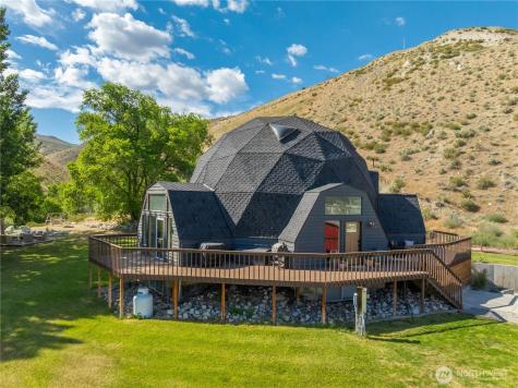 25505 Highway 97 Pateros WA 98846