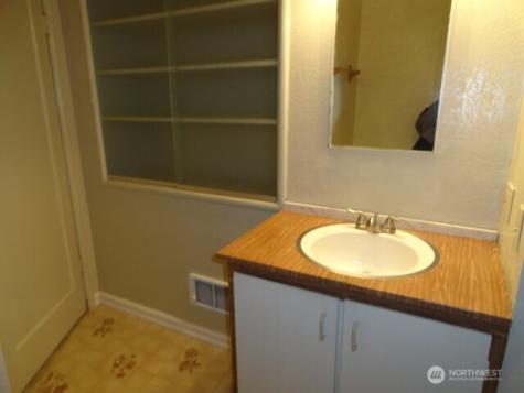 411 W 4th Street Aberdeen WA 98520