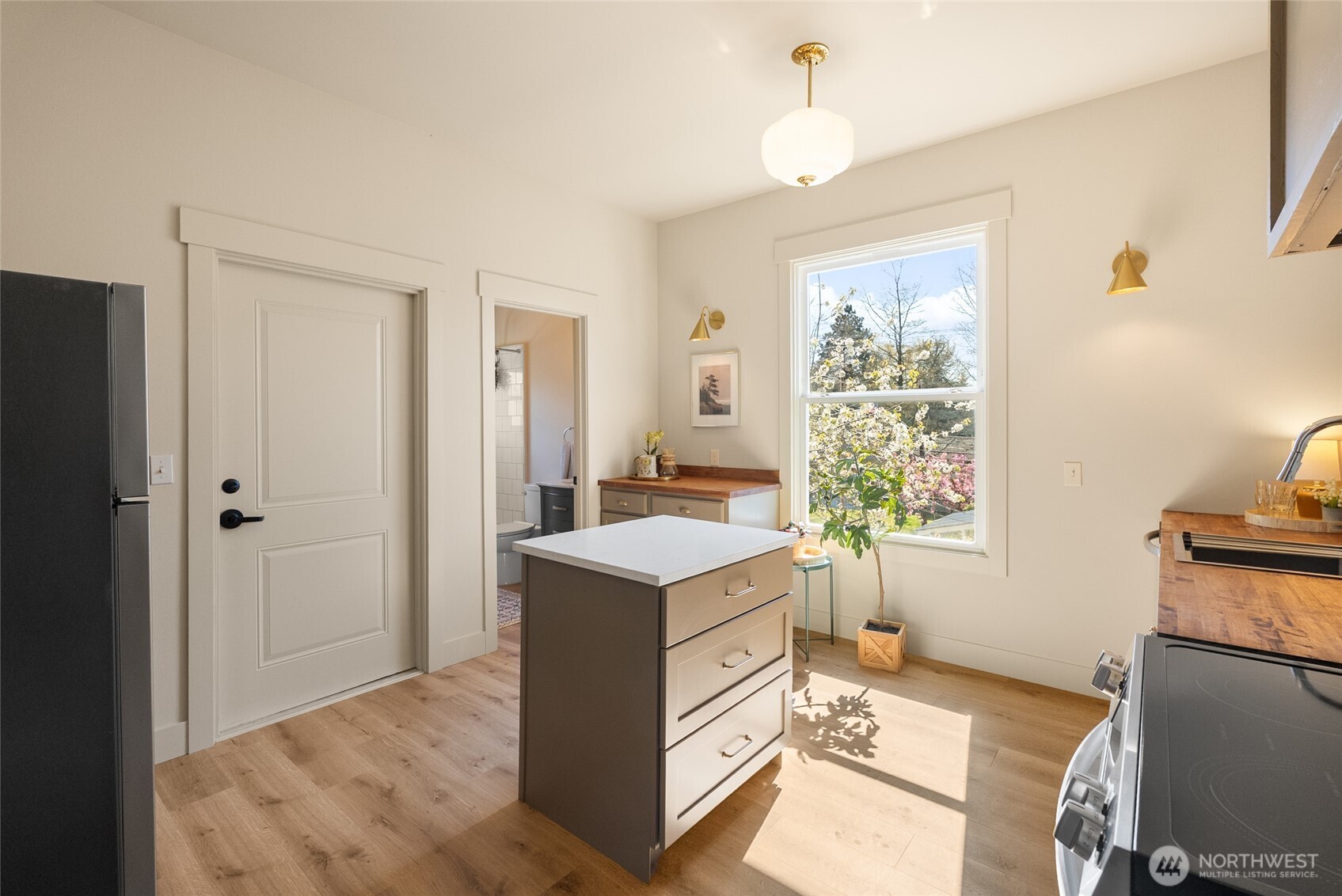 2106 Young Street Bellingham WA 98225