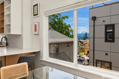 4206 Dayton Avenue N Seattle WA 98103