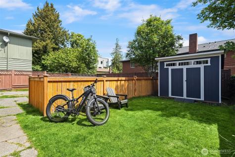 4206 Dayton Avenue N Seattle WA 98103