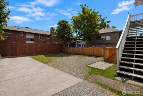 4206 Dayton Avenue N Seattle WA 98103