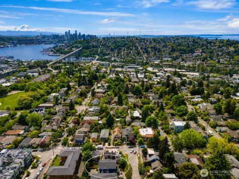 4206 Dayton Avenue N Seattle WA 98103