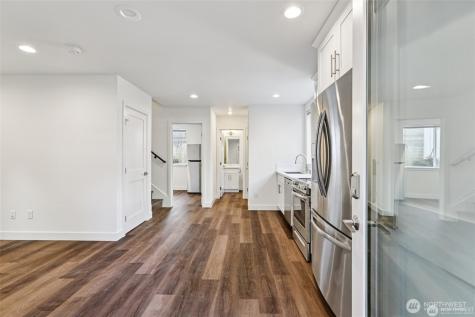 5257 Brooklyn Avenue NE Seattle WA 98105