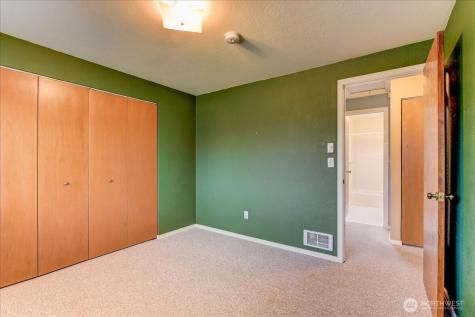 16231 E Shore Drive Lynnwood WA 98087