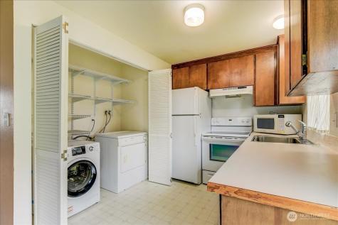 16231 E Shore Drive Lynnwood WA 98087