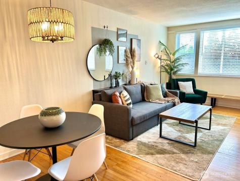 8214 Greenwood Avenue N Seattle WA 98103
