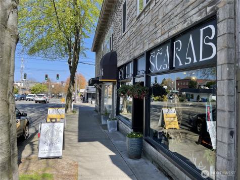 8214 Greenwood Avenue N Seattle WA 98103