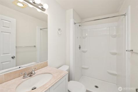 2076 E 56th Street Tacoma WA 98404