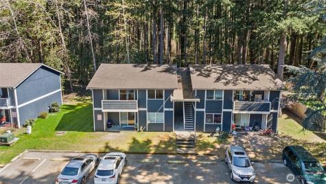 2076 E 56th Street Tacoma WA 98404