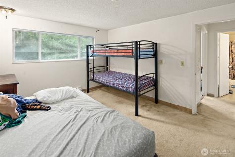 739 3rd Avenue S Kent WA 98032