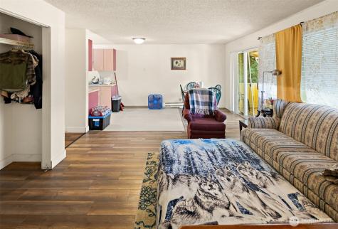 739 3rd Avenue S Kent WA 98032